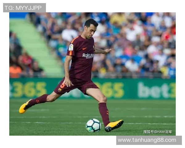 以球星长传球为核心探讨其对比赛节奏和进攻组织的关键作用